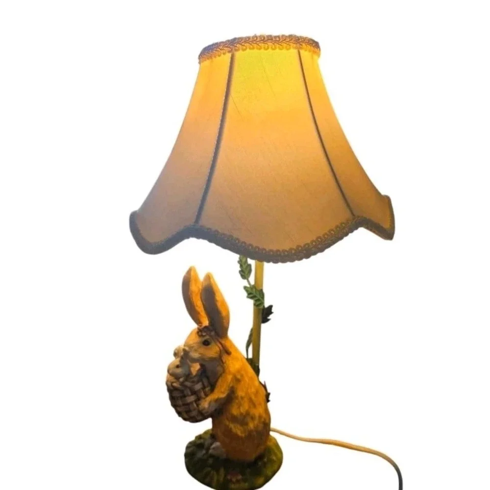 VTG Beatrix Potter Mama Rabbit & Baby Lamp Nursery Decor Woodland Cottagecore